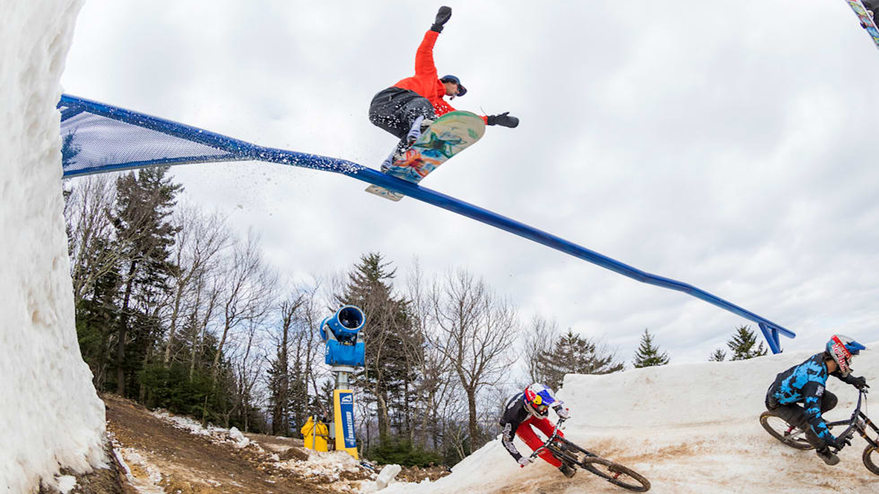 Downhill MTB vs Snowboard | Carlson Storch y Jaxon Riddle