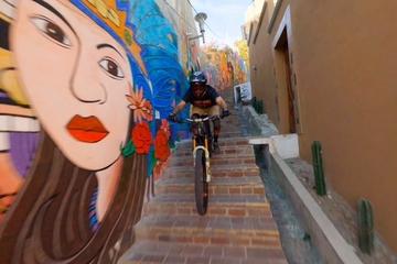 Una vuelta por los mejores trails y callejones de Guanajuato | Fosforo García