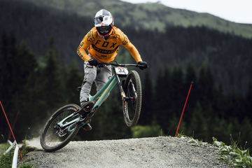 El sonido de la velocidad con Finn Illes - Red Bull Bike