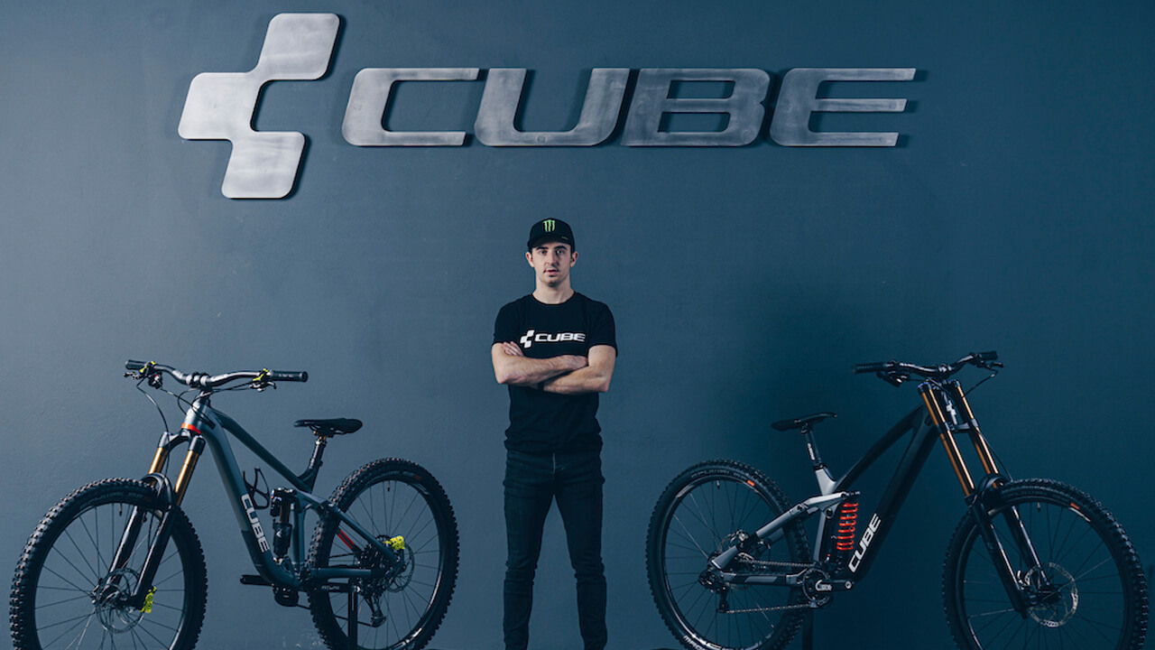 Danny Hart Firma contrato con Cube Factory Racing