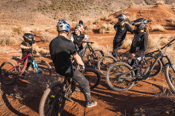 8 riders viven la experiencia de sus vidas en Red Bull Rampage