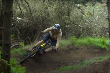 Mucho estilo y tierra perfecta con el crew de "50 to 01" y Steve Peat