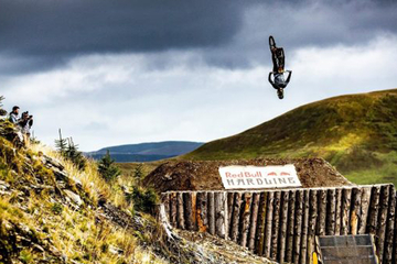 Red Bull Hardline 2021, mas grande y rápido que nunca