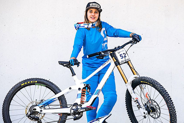 Raw | Marine Cabirou está lista para las carreras | Shimano